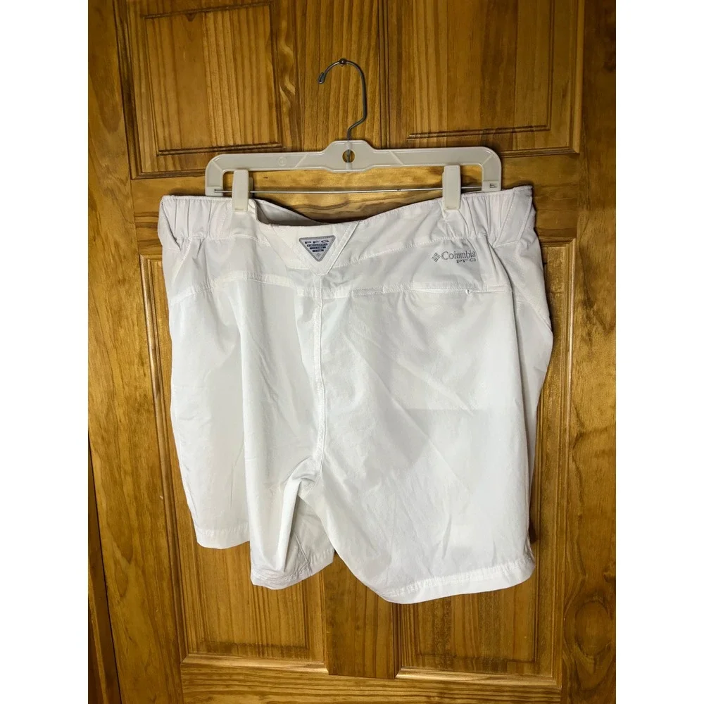 Columbia PFG White Fishing Shorts Womens 18W Outdoor Hiking Performance Pockets